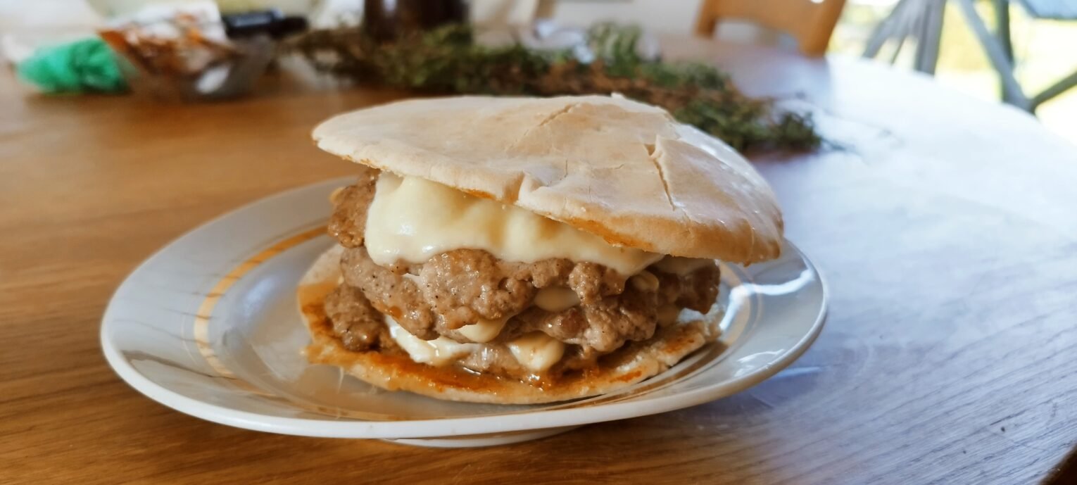 100 Grams of Protein Cheeseburger: The Ultimate Recipe